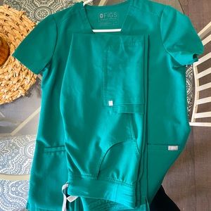 Figs Scrubs Set